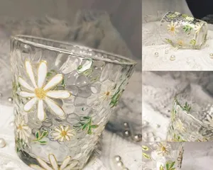 What kind of flowers are suitable for glass cups? How to take care of them?